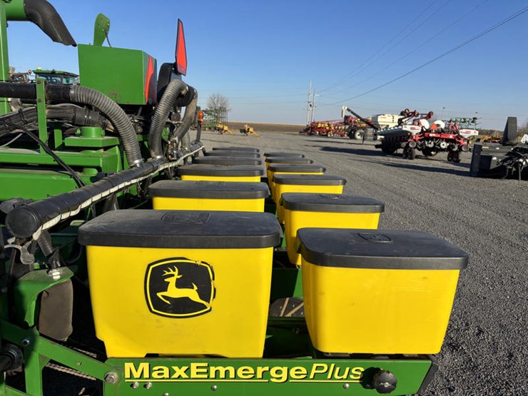 john-deere-db80-image-23