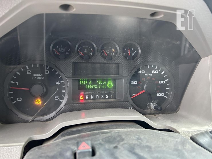 ford-f550-xl-image-21