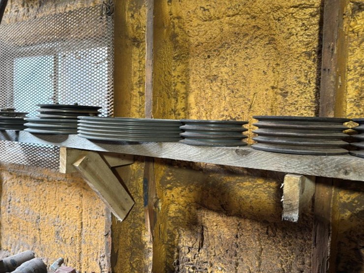 #182-•-shelf-of-pulleys-image-7