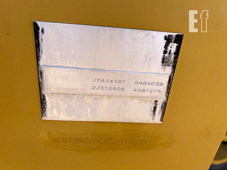 2021-caterpillar-926m-image-24