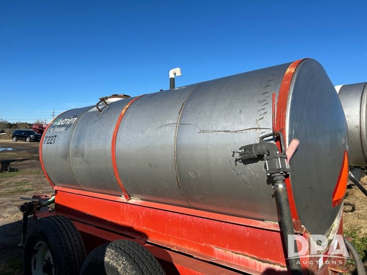 liquid-nurse-trailer-(cp1355,-tank-2227,-unit-92224)-image-4