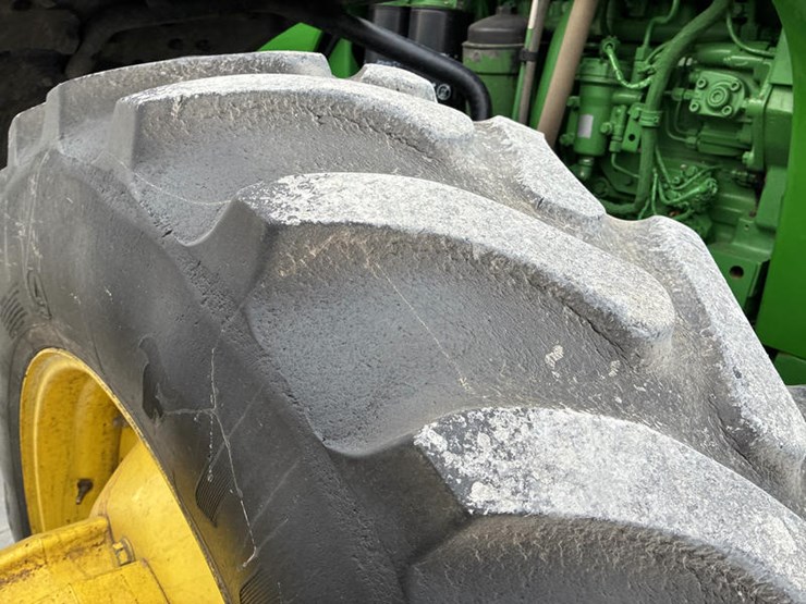 john-deere-8335r-image-49