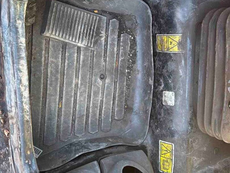 caterpillar-289d3-image-12