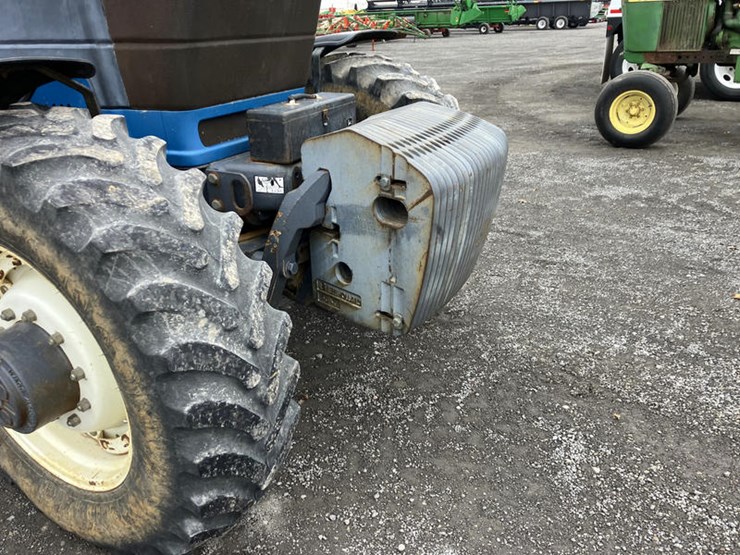 new-holland-8870-image-3