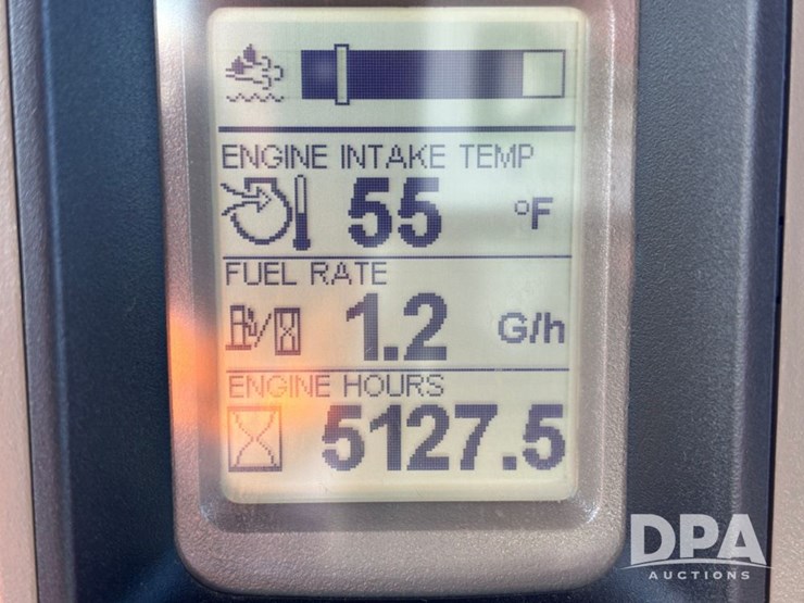 case-ih-patriot-4440-image-125