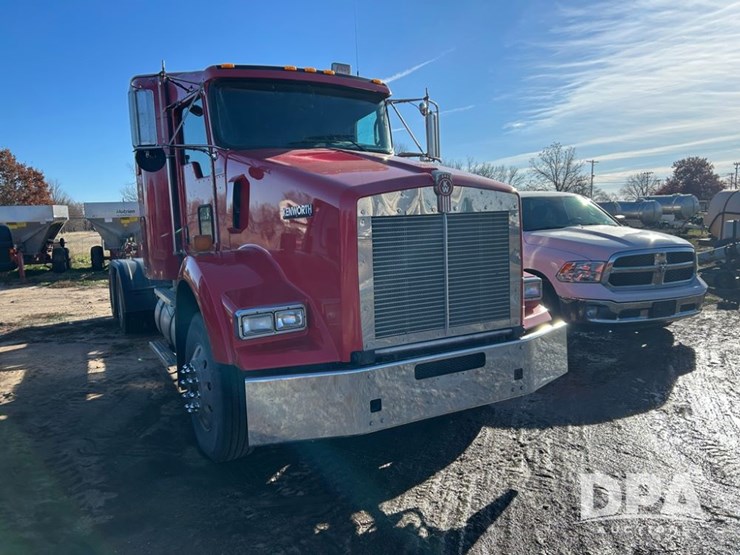 2009-kenworth-t800-image-3