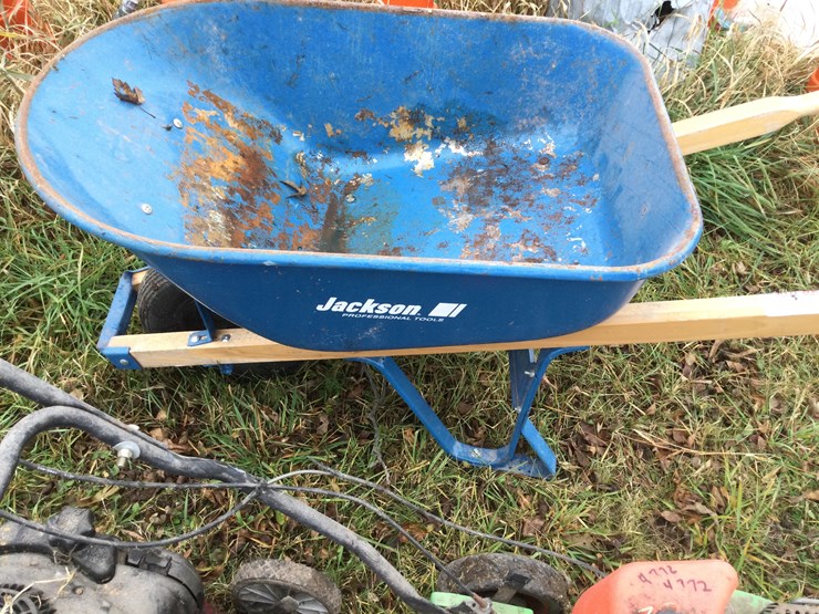 #4772-•-plastic-tote:-location:-w2486-smies-rd,-oostburg,-wi-53070-image-6