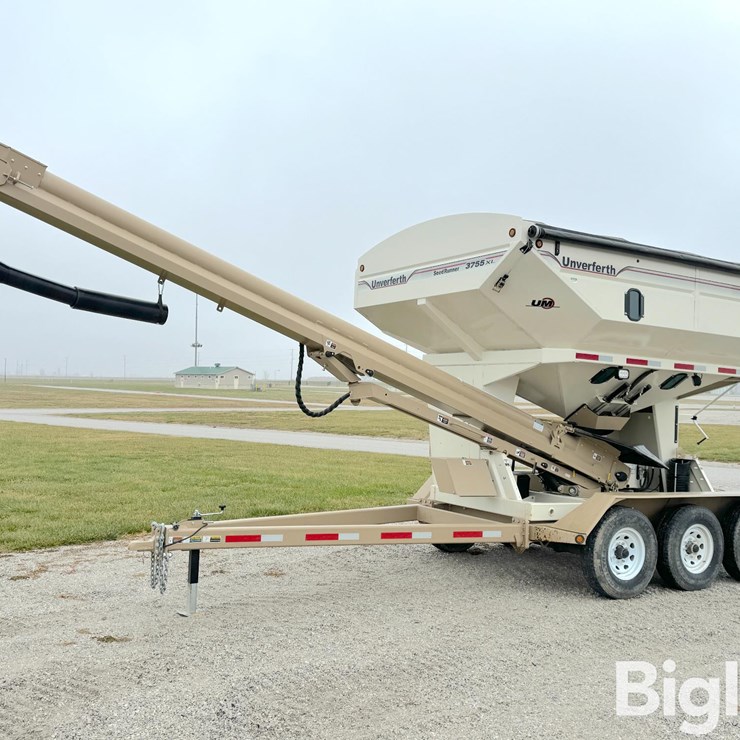 2024 UNVERFERTH 3755XL