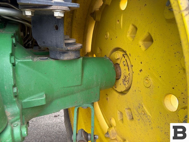 2012-john-deere-6115r-image-39