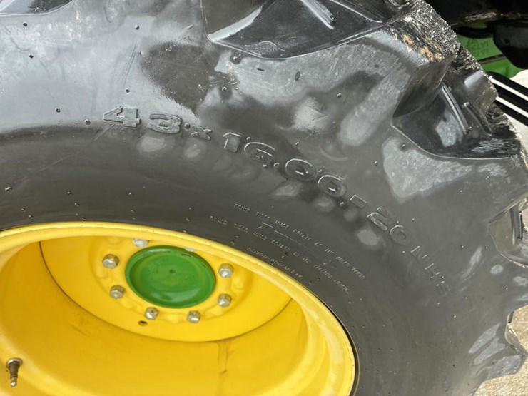 john-deere-3033r-image-43