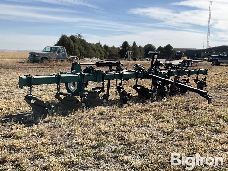 caterpillar-30-image-7