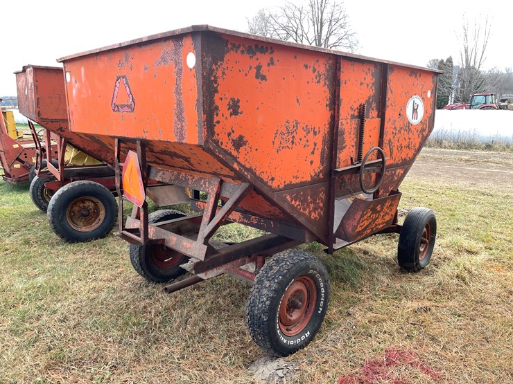 #206-•-kory-gravity-box-on-running-gear-(boyceville,-wi)-image-4