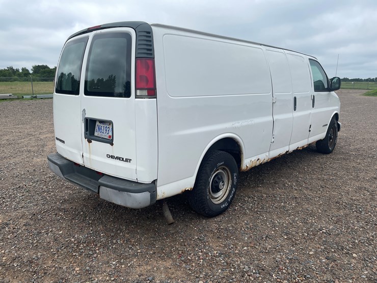 chevrolet-3500-image-5