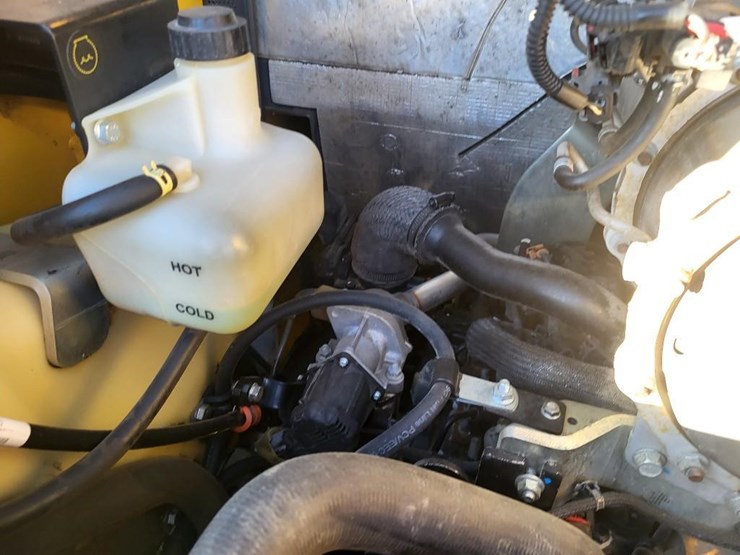 2018-deere-314g-image-24