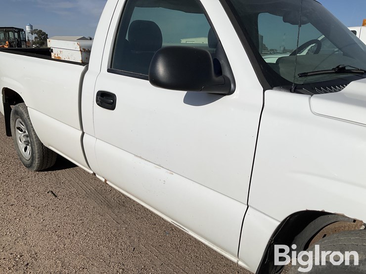 2006-chevrolet-1500-image-13