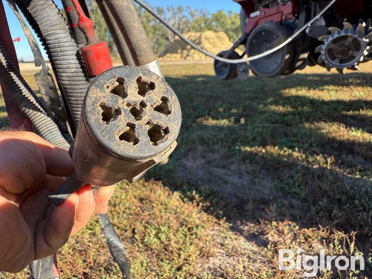 2016-case-ih-2016-image-16