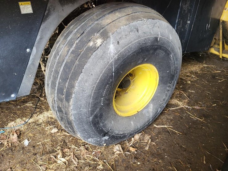 1997-new-holland-590-image-25