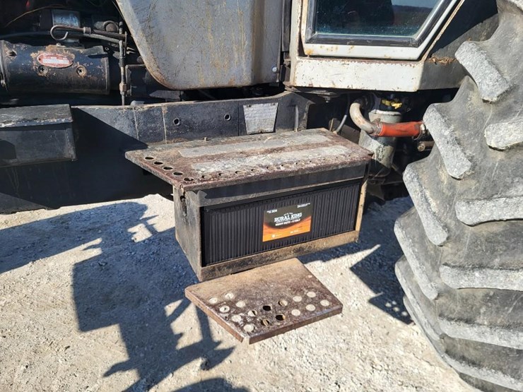 white-2-105-image-53