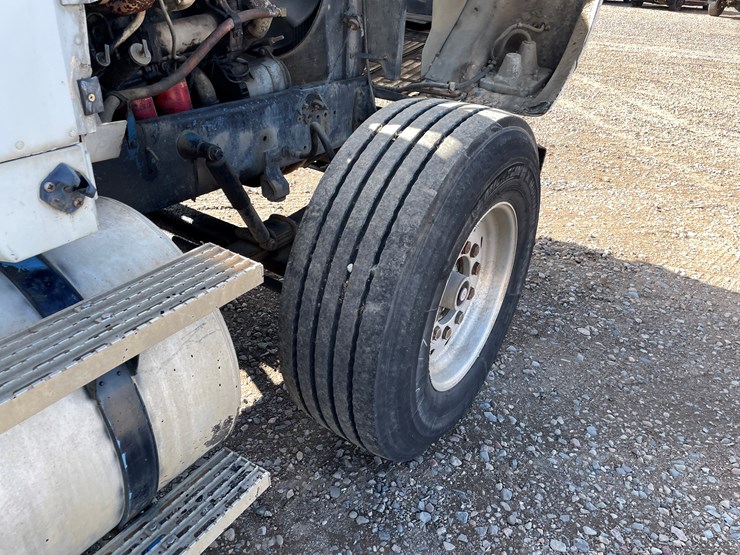 international-9300-image-14