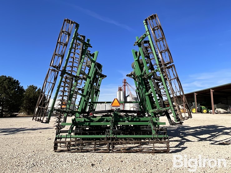 great-plains-3000tt-image-6