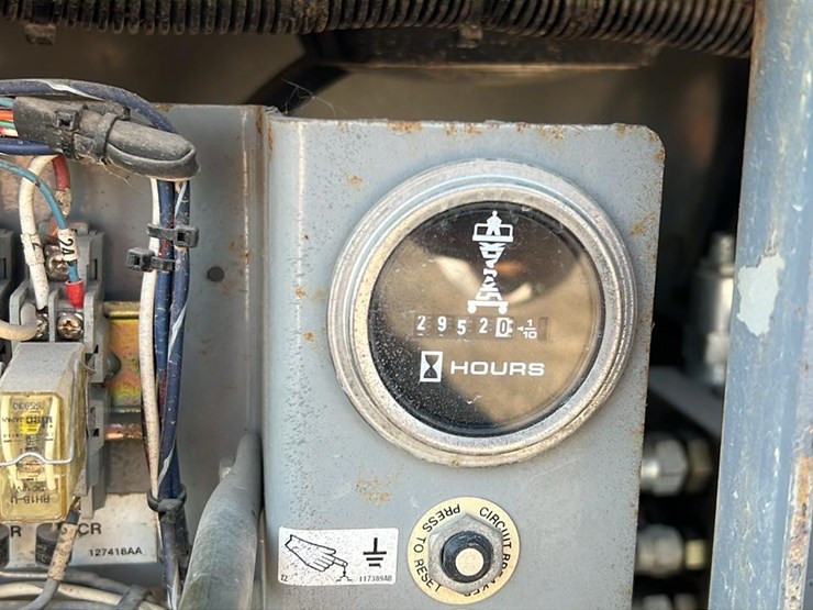 skyjack-sj8243rt-image-11