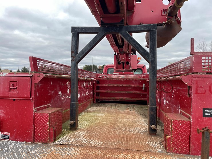 #1119-•-2009-freightliner-digger-derrick-(has-mn-title)-image-57