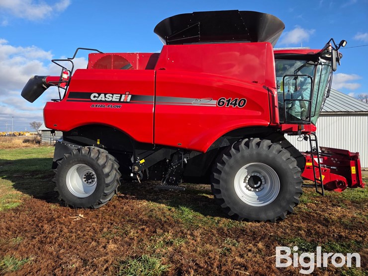 case-ih-6140-image-4