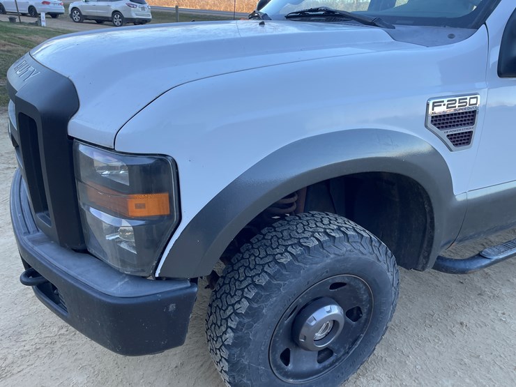 ford-f250-xl-image-9
