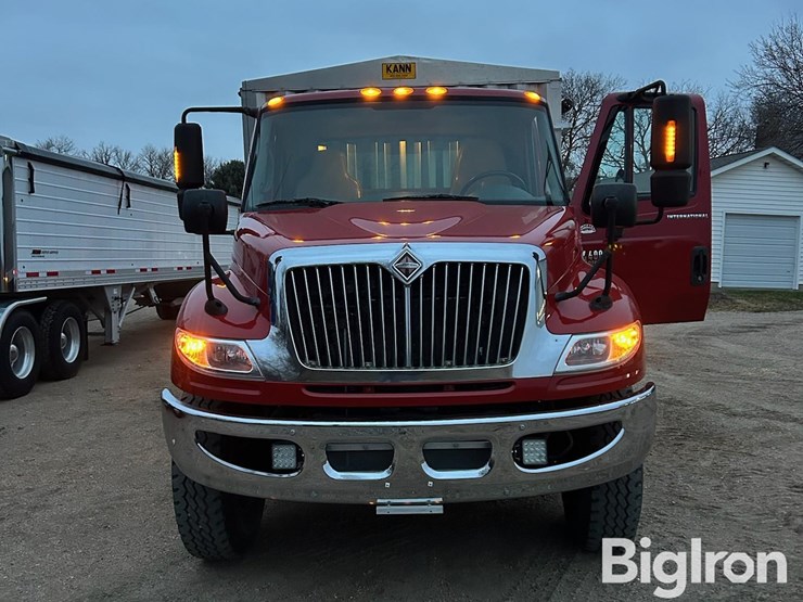 2005-international-durastar-4400-image-18