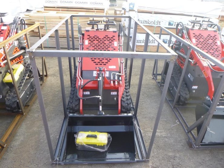 2025-agt-ysrt14-skid-steer-track-loader-image-5