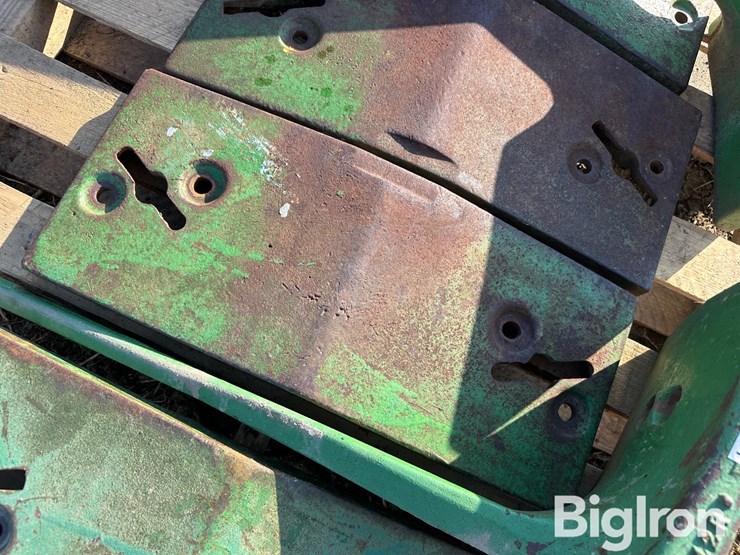 john-deere-10-image-12