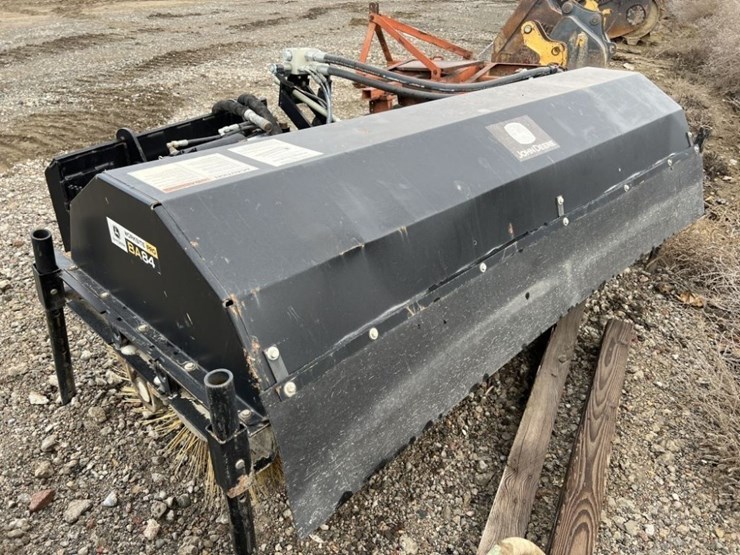 john-deere-ba84-angle-broom-image-4