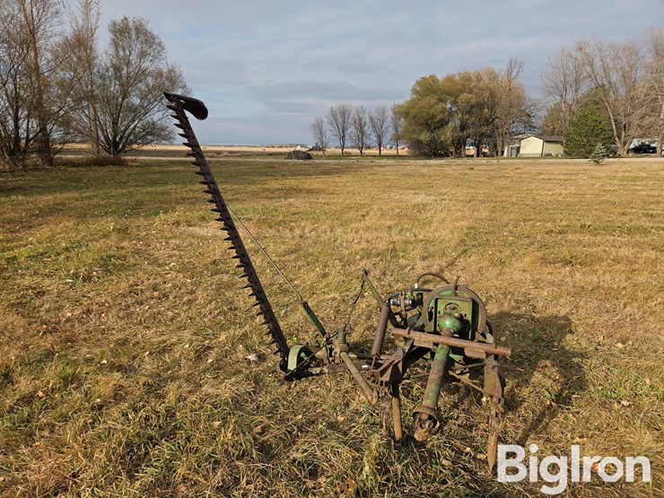 john-deere-38-image-1