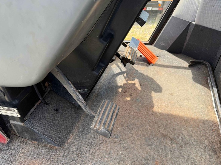 case-ih-5250-image-16