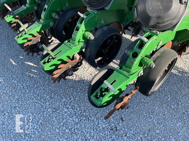 john-deere-db60-image-39