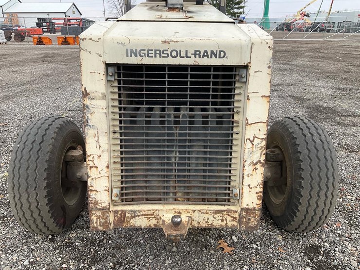 #1355-•-ingersoll-rand-706f-forklift-image-34