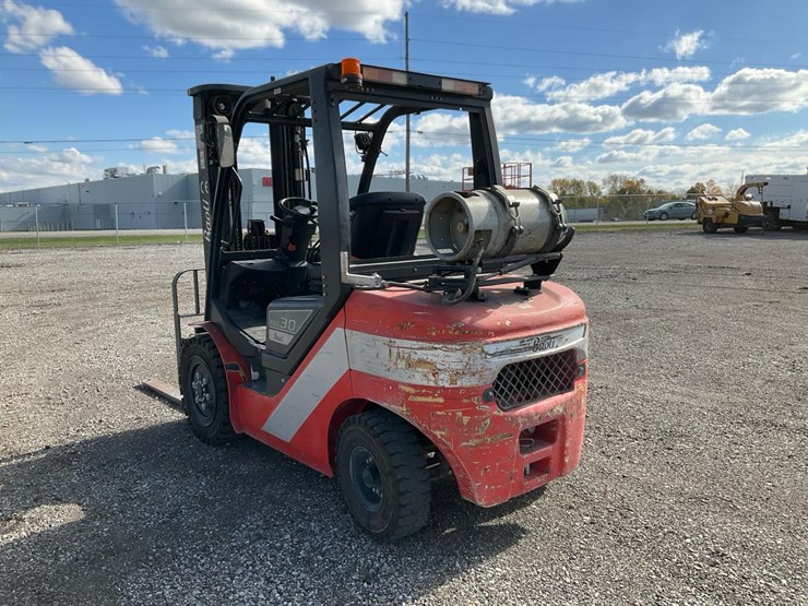 #1350-•-2021-baoli-kbg30-forklift-image-3