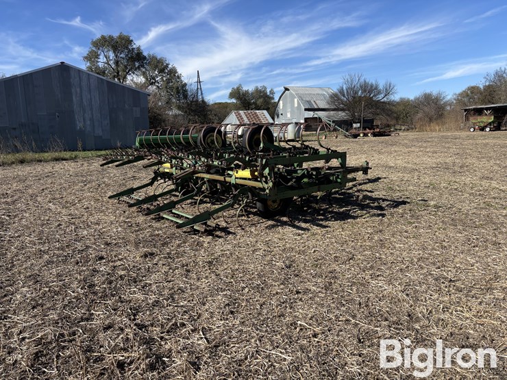 john-deere-1010-image-5