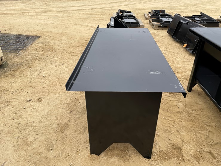 #2556-•-new-kc-60"-metal-work-bench-image-4