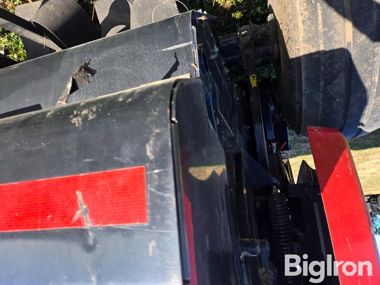 case-ih-rb565-premium-image-11