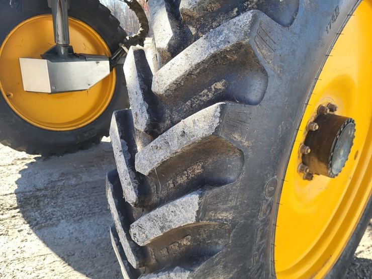 hagie-sts12-image-12