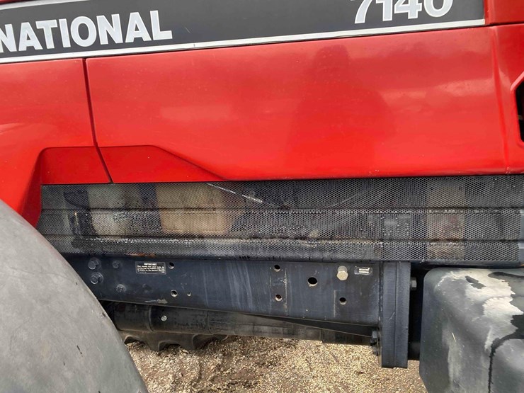 case-ih-7140-image-39