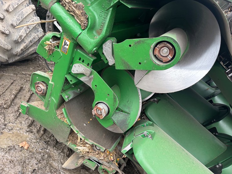 #1561-•-2022-john-deere-c12fc-image-2
