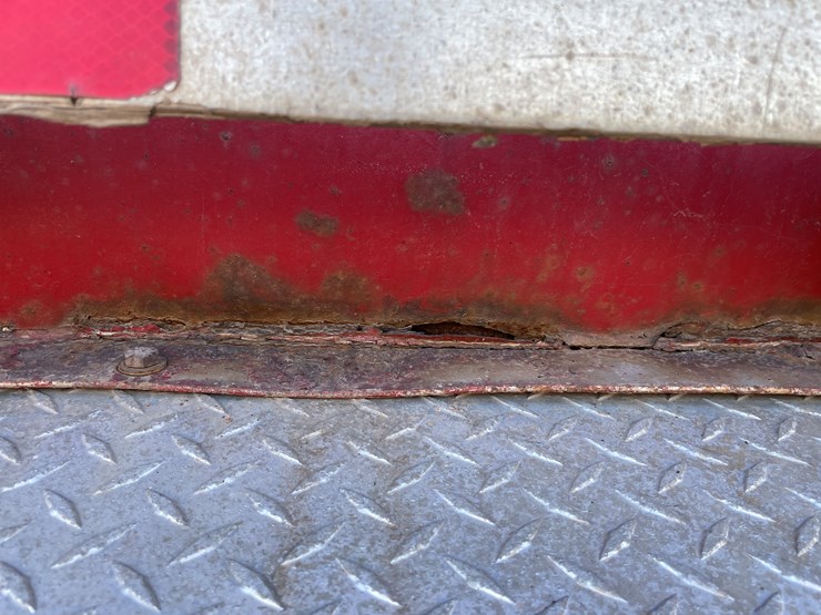 #1110-•-2002-international-5500i-6x4-dump-truck-(has-mn-title)-image-30