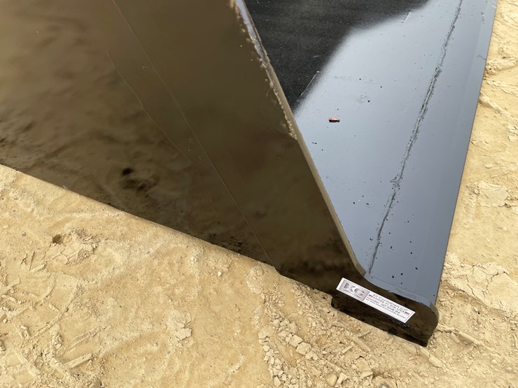 #2561-•-new-kc-84"-snow/litter-skid-steer-bucket-image-9