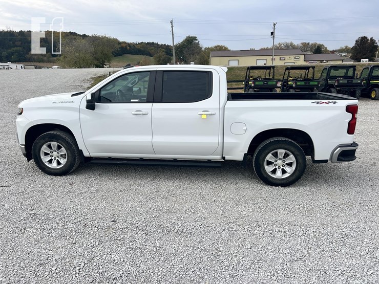 chevrolet-silverado-1500-image-1