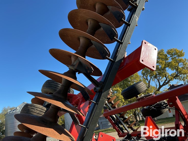 case-ih-370-image-10