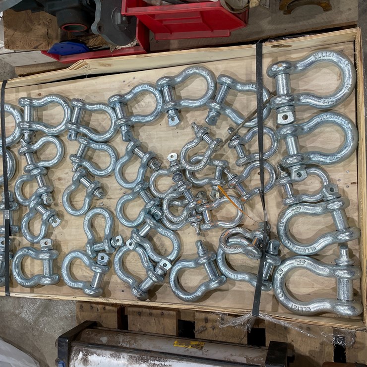 #7896 • Various Size New Clevises