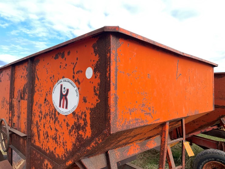 #206-•-kory-gravity-box-on-running-gear-(boyceville,-wi)-image-32