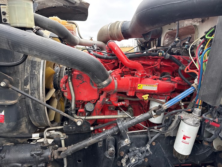 2016-international-9900i-image-21